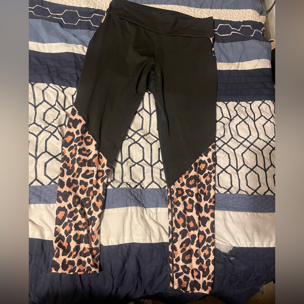 SHEIN leggings, size L, no pockets